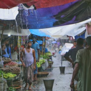 Arti Mimpi Berbelanja di Pasar Bersama Ibu Pagi Hari