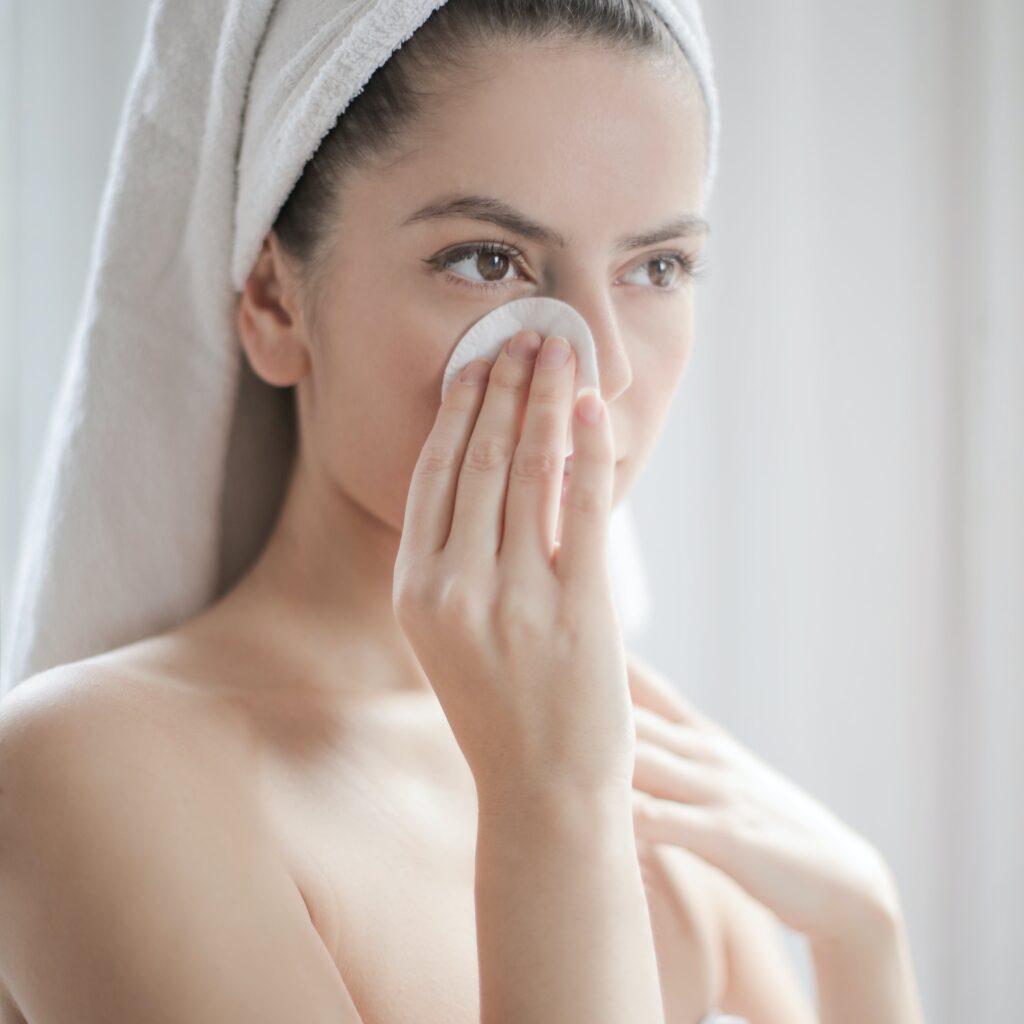 Cara Memilih Skincare yang Tepat untuk Kulit Sensitif