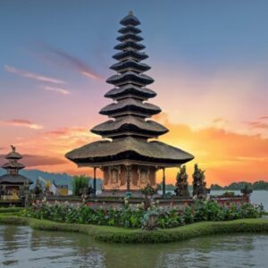 Tempat wisata paling populer di Indonesia