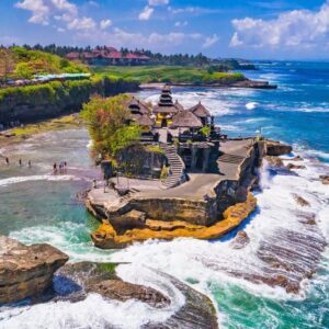 Bali tour indonesia places visit beratan munduk botanical wild garden where temple ulun danu stay