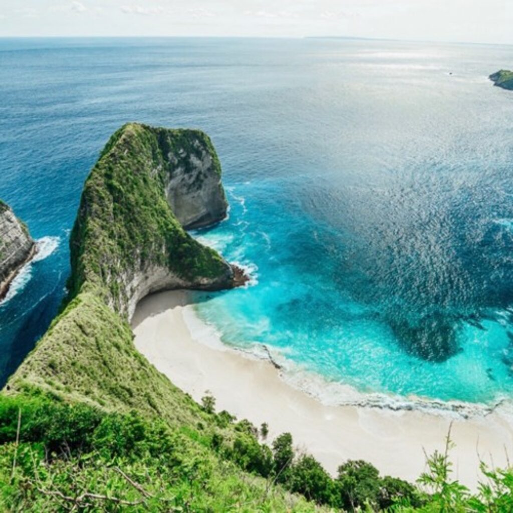 Destinasi wisata petualangan tersembunyi di Indonesia